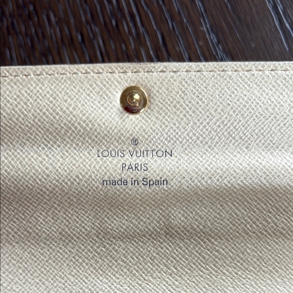 LV Damier Wallet with COA - Picture 3 of 7